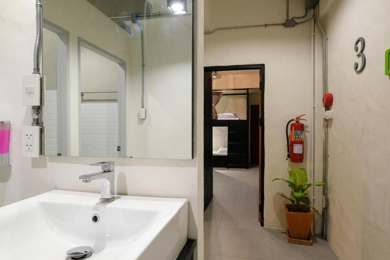 Salee Hostel เชียงใหม่ ภายนอก รูปภาพ